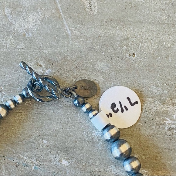 ♥️ Native Strung ♥️ Sterling Silver & 18k Gold Plated Machine Pearls Bracelet - Picture 7 of 11